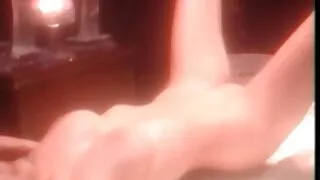 Busty سنہرے فل سیکسی ویڈیو بالوں والی خوبصورتی اس کے سر صبح سویرے