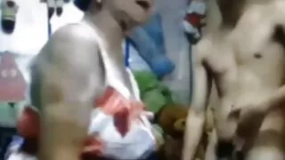 سیاہ بالوں والی فیلم سیکسی به زبان فارسی اور مال ماں پاگل ہیں کے بارے میں ایک موٹی ڈک سوار ، سب سے اوپر پر (MMF)