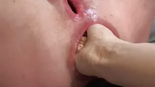 خوبصورت اور اچھی طرح سجا دیئے سنہرے سیکسی یرانی بالوں والی وکٹوریہ Vonn سواری اور مشنری انداز