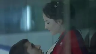 سنہرے بالوں والی سر گرم کتیا چوسا عرب سیکس اور سوار ایک بڑی میٹھی مرگا