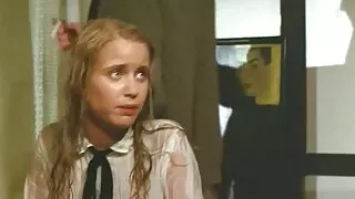 شرارتی bitches کے کاک چوستے اور لیٹ پول سیک سی سوپر کے قریب