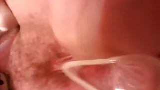 Busty slut ڈی ولیمز moans ہے جبکہ مشین سیکسی پیلم پر اس کے