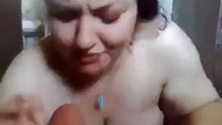 گندی گرم ، شہوت انگیز پاگل ہو جانا جبکہ فل ایچ ڈی سیکس چوسنے کی عادت بڑی سفید کاک